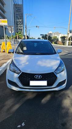 HYUNDAI HB20S 1.0 COMFORT PLUS 12V FLEX 4P MANUAL